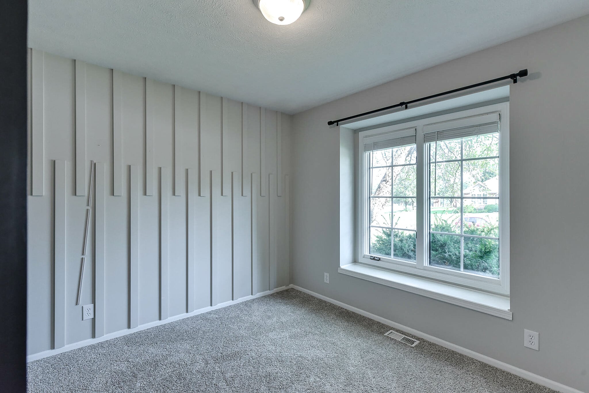 Building Photo - 15327 Parker Cir