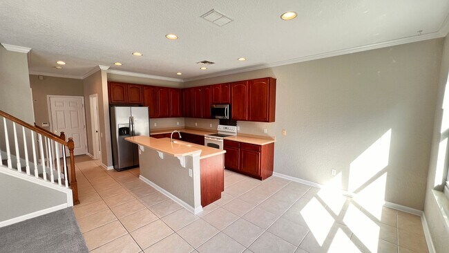 Building Photo - Spacious 4-Bedroom Home in HOA Community with Fantastic Amenities!