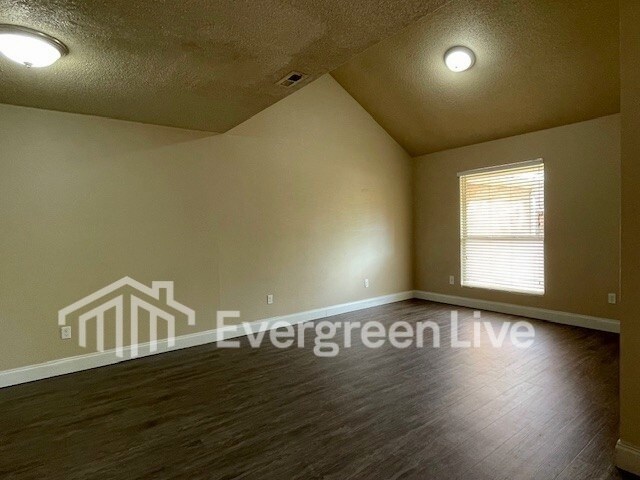 Building Photo - 203 Barrow Ct