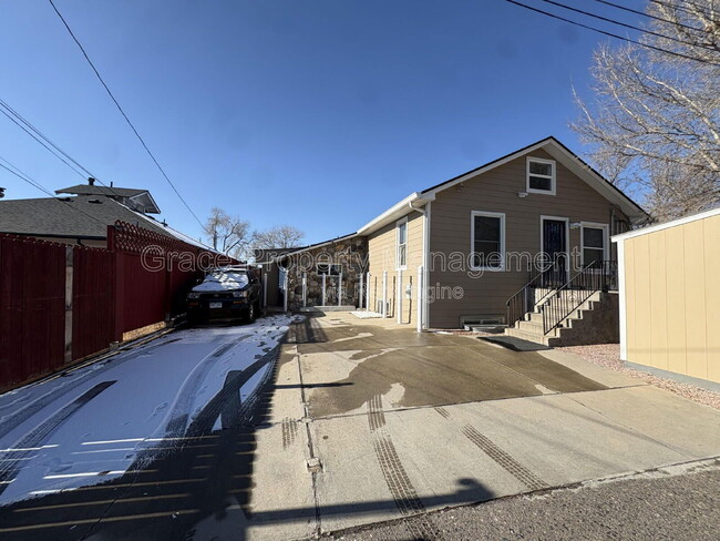 Building Photo - 310 S 2nd Ave