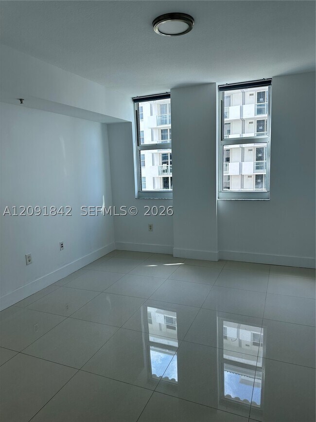 Building Photo - 9201 Collins Ave