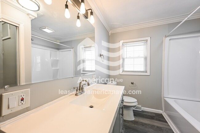 Building Photo - 153 McAdam Ave