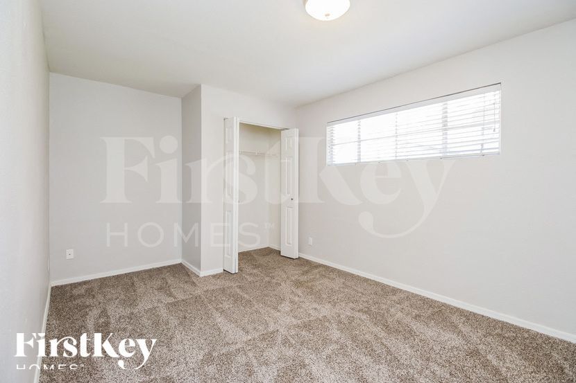 Building Photo - 2801 N 68th St