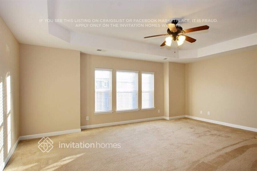 Building Photo - 8116 Acacia Court