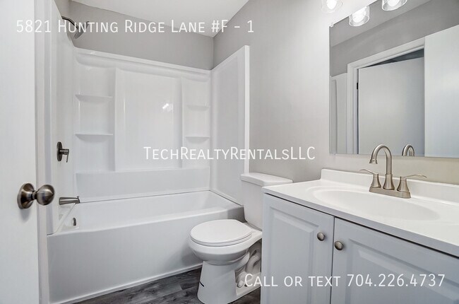 Building Photo - 5821 Hunting Ridge Ln