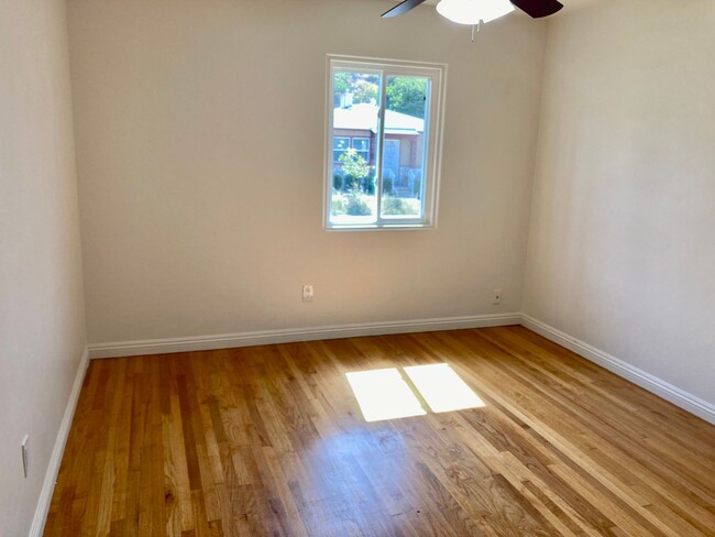 Building Photo - 3 Bedroom 2 Bath Home in La Mesa with Deta...