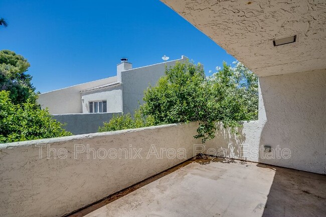 Building Photo - 1143 E Sandpiper Dr