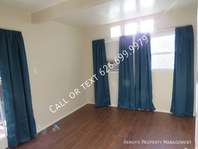 Building Photo - 745 E Poppyfields Dr
