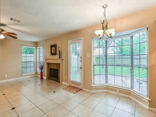 Building Photo - 14819 Cobre Valley Dr