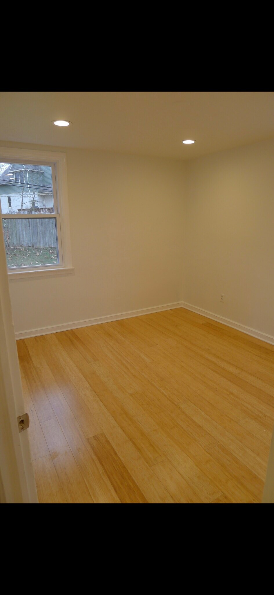 Building Photo - 278 Valley View Road