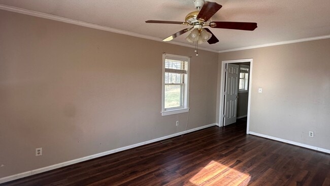 Building Photo - RENTAL HOME 3BD/2BTH