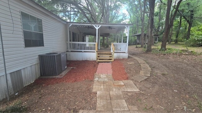 Building Photo - 6230 Anniedora Ln
