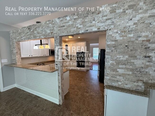 Building Photo - 6106 Boxelder Cove