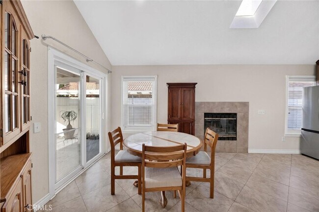 Building Photo - 39427 Canyon Rim Cir