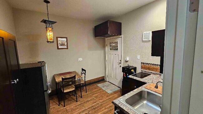 Building Photo - 27964 Mead Ct