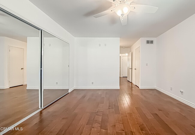 Building Photo - 2829 Shoreview Cir