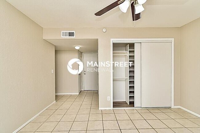Building Photo - 3 Bedroom Pet-Friendly Home in Tucson, AZ ...