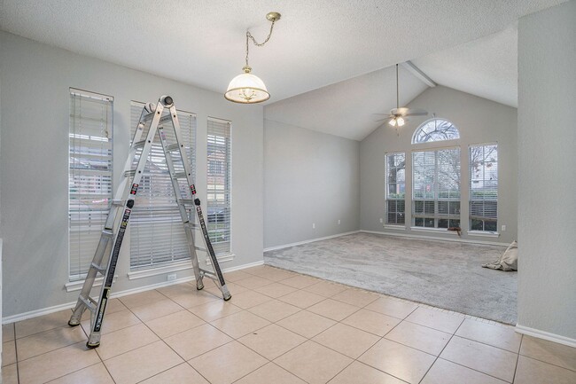 Building Photo - Classic in McKinney