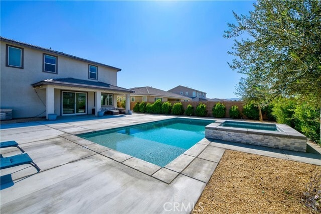 Building Photo - 50105 Rocamora St