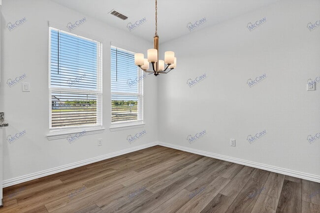 Building Photo - 512 Baker Ct