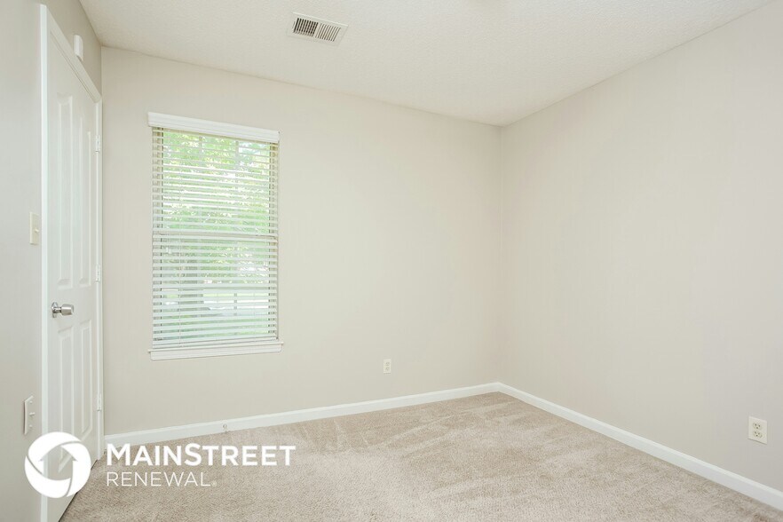 Building Photo - 7387 Lee Ann Dr