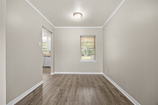 Building Photo - 223 Wildwood St