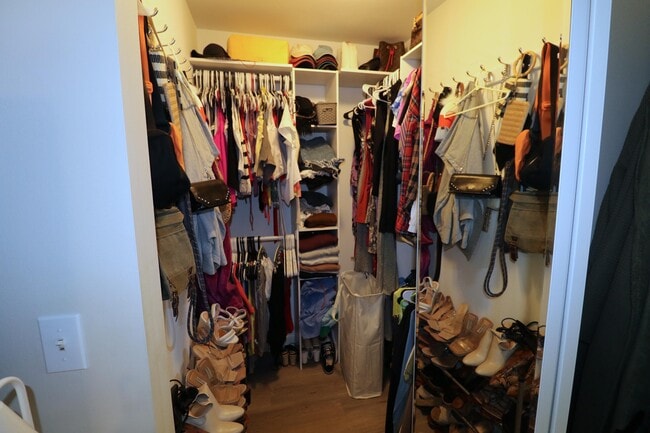 Building Photo - 6848 Brook Hollow Rd