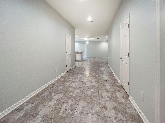 Building Photo - 1093 Grantham Dr
