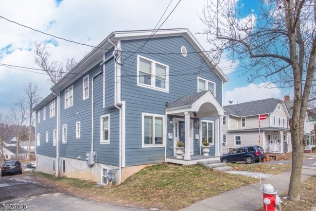 Building Photo - 21 Phoenix Ave