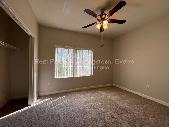 Building Photo - 4455 E Paradise Vlg Pkwy S