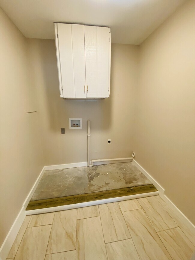 Building Photo - 106 Timber Ln Loop