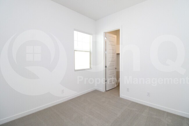Building Photo - 259 E Sagittarius Pl