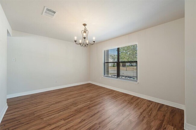 Building Photo - 1814 Grassland Dr