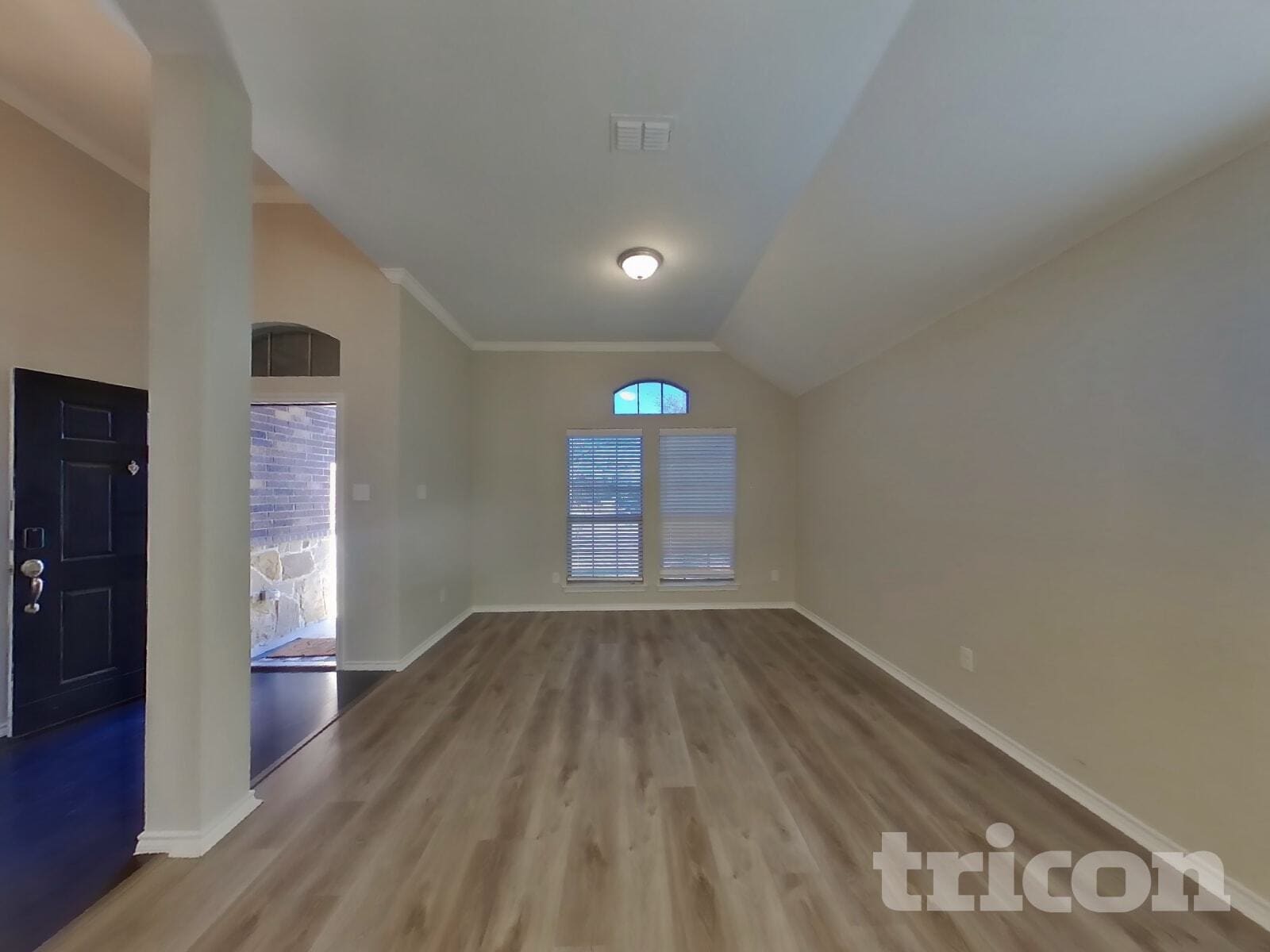 Building Photo - 313 Lucky Landing Dr