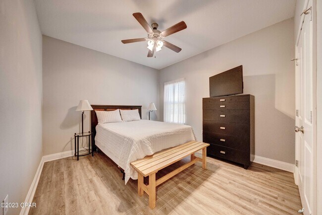 Building Photo - 4018 Brook Stone Dr