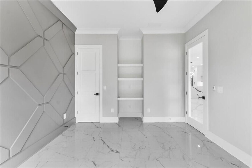 Building Photo - 3671 Hamilton Mill Rd