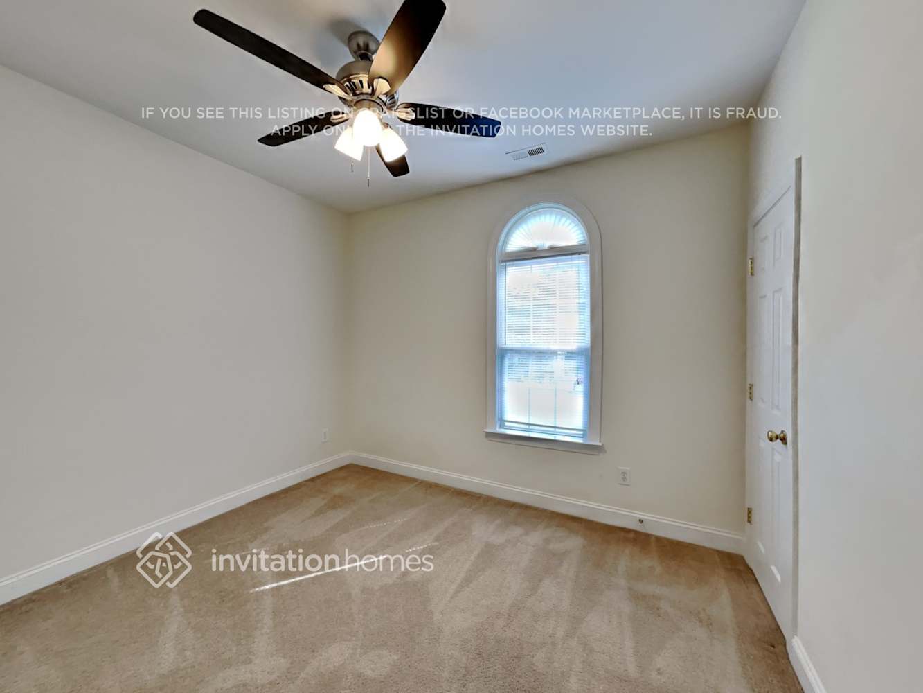 Building Photo - 127 Alfara Ln