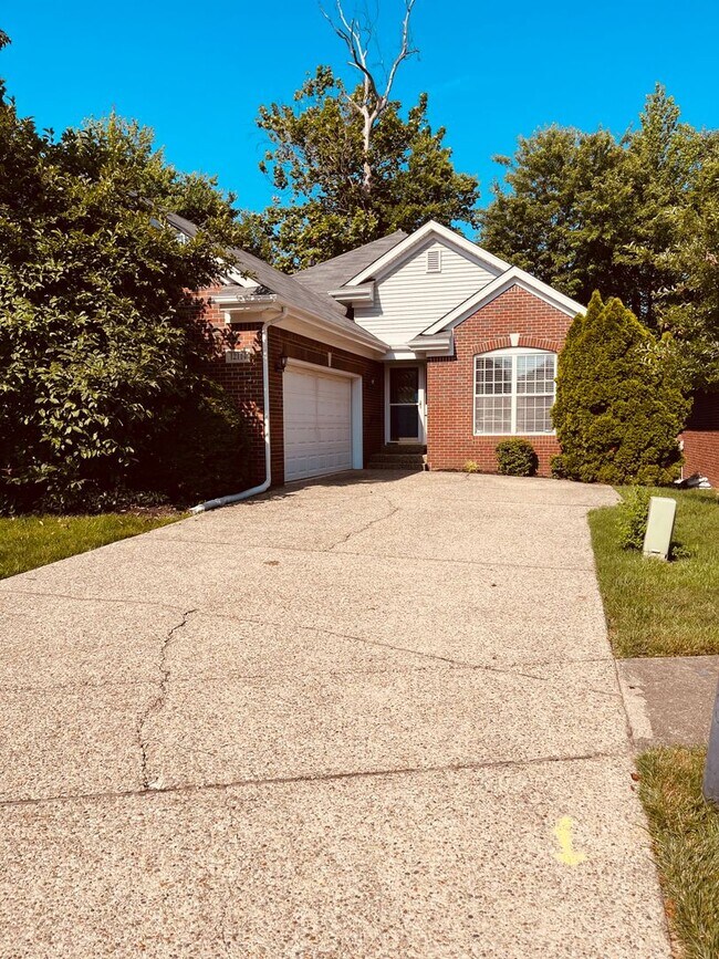 Building Photo - Spacious 3-Bedroom Home in Sought-After Be...