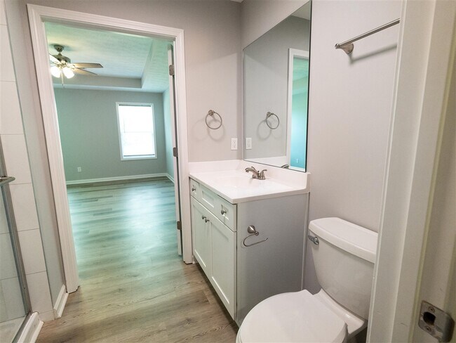 Building Photo - 675 Denver Cir