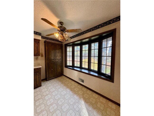 Building Photo - 3601 125th Ave NE