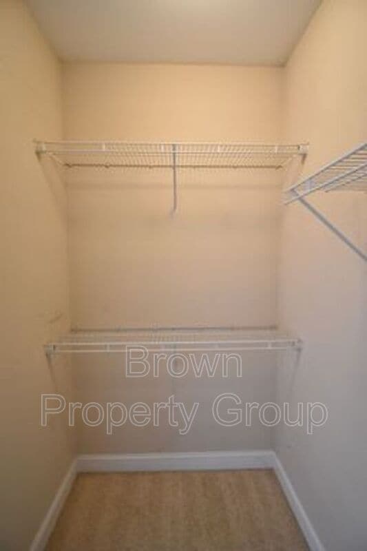 Building Photo - 1912 Harcourt Cir