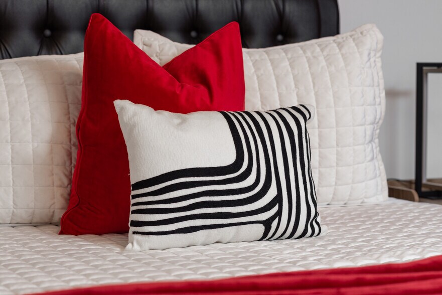 Building Photo - 1009 Little Marrowbone Rd