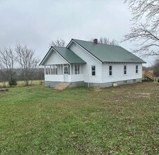 Building Photo - 2 bed 1 bath house in Country