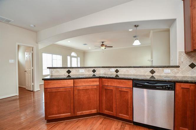 Building Photo - 4314 Koehler St