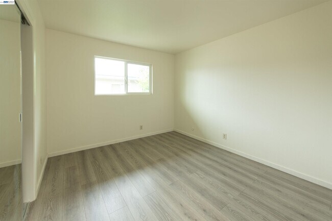 Building Photo - 3639 Patterson Ave