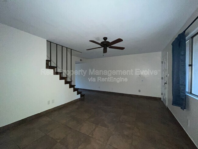 Building Photo - 6565 N 19th Ave