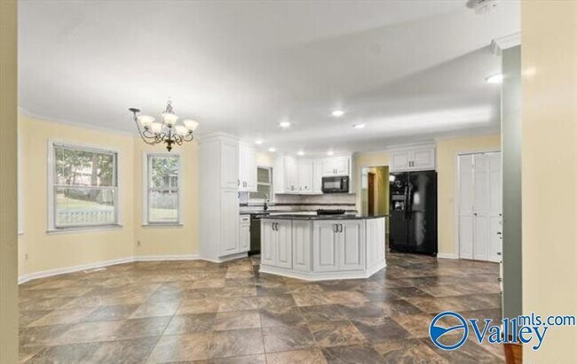 Building Photo - 15007 Collier Dr SE