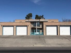 Building Photo - 2033 S Don Roser Dr