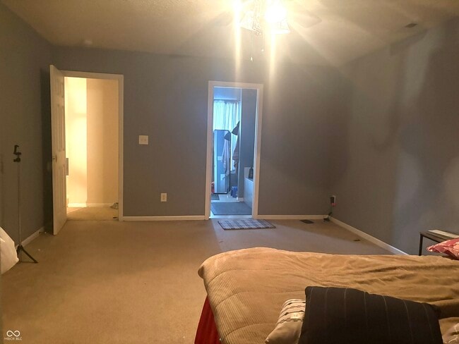 Building Photo - 8127 Maple Stream Blvd