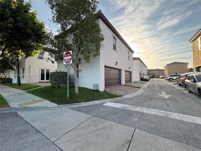 Building Photo - 17170 SW 93rd St